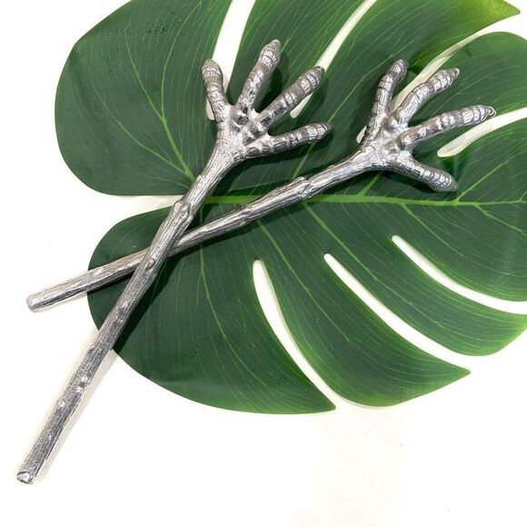 Raptor Claws Salad Tongs - Picture 2 of 5